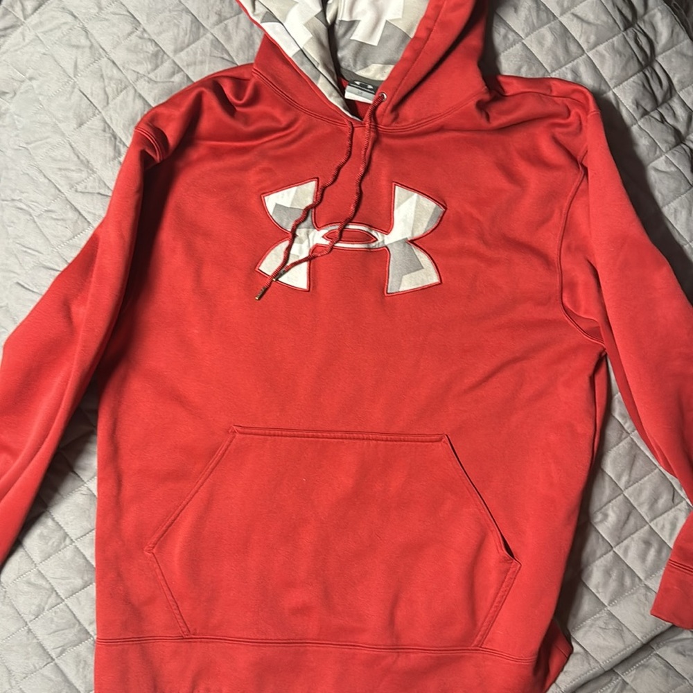 Men’s size large UnderArmour hooded sweatshirt. - Picture 3 of 3